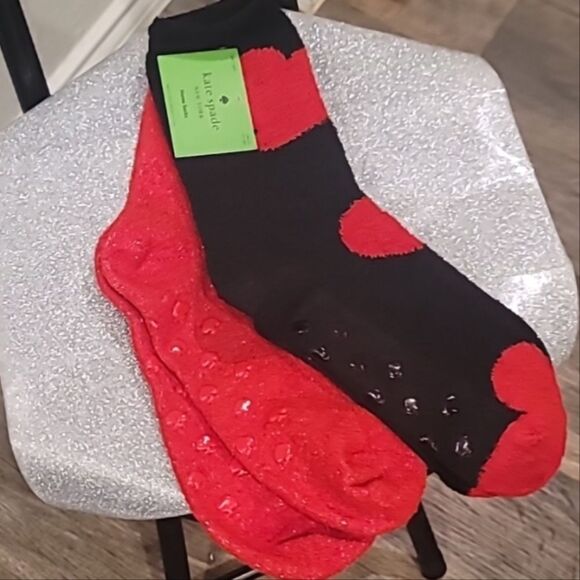 Kate Spade Valentine's Day 2-PK Plush Heart Logo/Solid Crew Sock - Picture 3 of 8